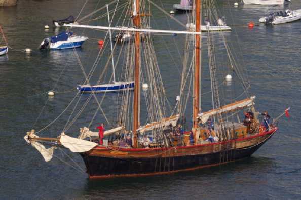 01 September 2021 - 17-48-22
The fine sight of tall ship / barge Johanna Lucretia sailing into the river Dart
----------------
Tall ship Johanna Lucretia arrives in Dartmouth